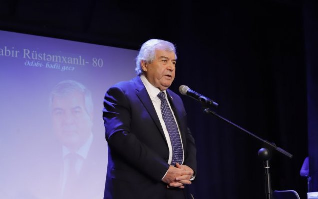 Şuşa Dövlət Teatrında Sabir Rüstəmxanlı poetik rüzgarı – FOTOLAR