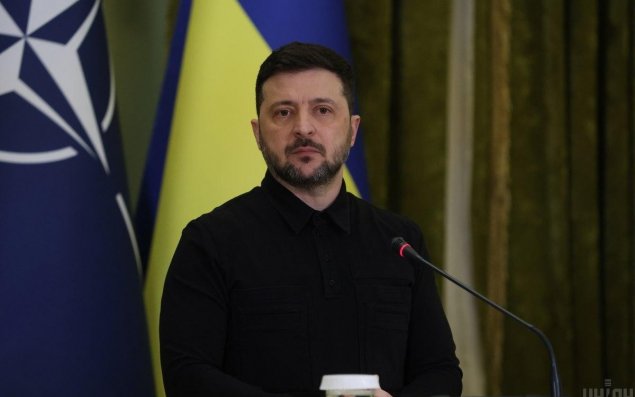 Zelenski: Ukrayna mayın 6-dan etibarən “sükut rejimi” elan edir