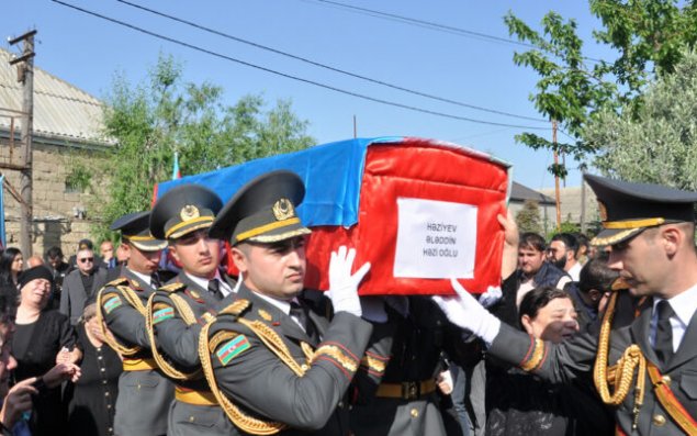 İtkin şəhidimizlə vida mərasimi keçirildi – FOTOLAR