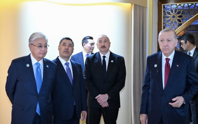 Prezident və TDT-nin qeyri-rəsmi Zirvə görüşünün digər iştirakçıları Türküstanda bir sıra mədəni məkanlarla tanış olublar