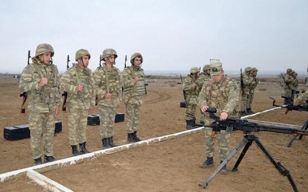 Hərbi vəzifəlilərlə təlim toplanışı keçirildi