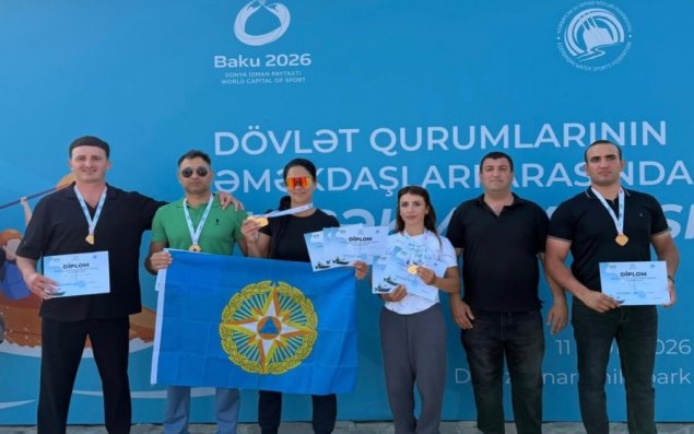 FHN əməkdaşları avarçəkmə yarışında qızıl medal qazanıblar