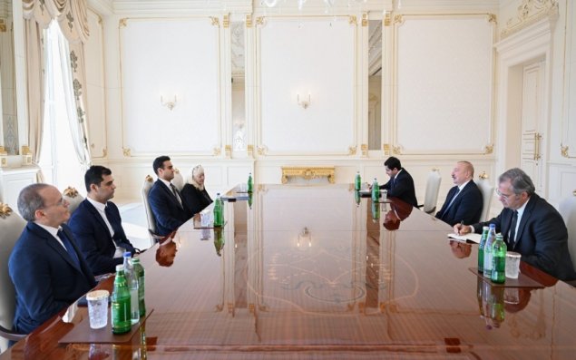 Prezident İlham Əliyev ABŞ Konqresinin Nümayəndələr Palatasının üzvünü qəbul edib