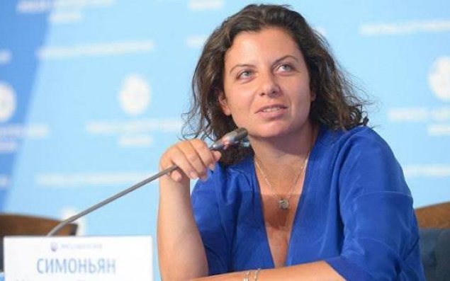 Paşinyanı dəstəkləyənləri Rusiyaya buraxmayın - Simonyan