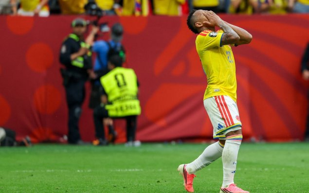 Futbolçu qorxur, mundialdan ölkəsinə qayıda bilmir