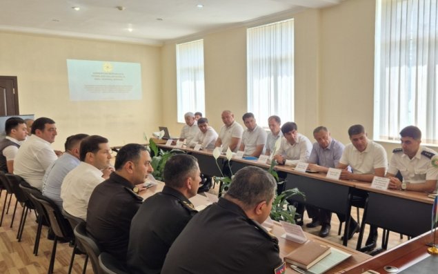 Çimərliklərdə təhlükəsizlik tədbirləri ilə bağlı dəyirmi masa keçirilib