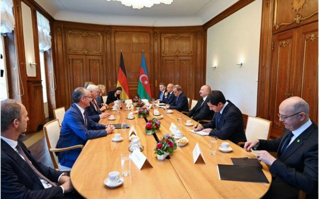 Azərbaycan və Almaniya prezidentlərinin geniş tərkibdə görüşü olub
