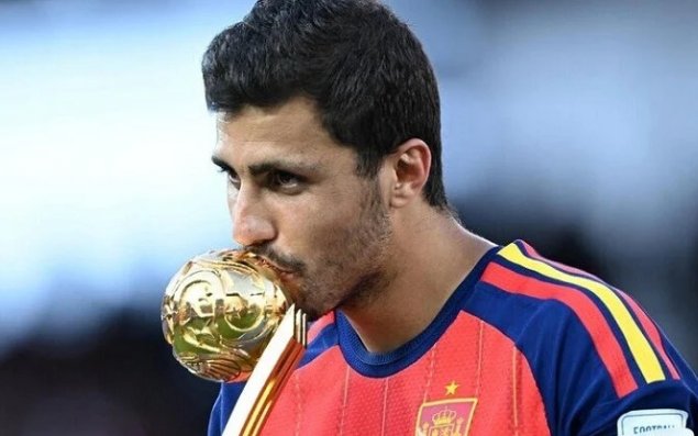 Rodri İspaniya nəhəngi ilə anlaşdı