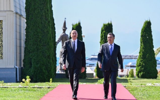 Prezident İlham Əliyevin Çolpon-Ata şəhərində rəsmi qarşılanma mərasimi olub - FOTO