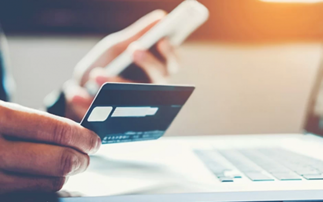 Kart limitləri ilə bağlı yenilik: Bir il ərzində 20 min manat...
