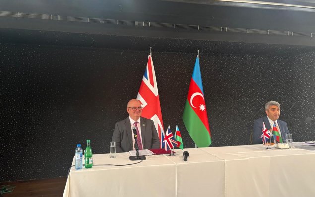 Azərbaycanlı tələbələrin 61%-i Britaniyanı seçir 