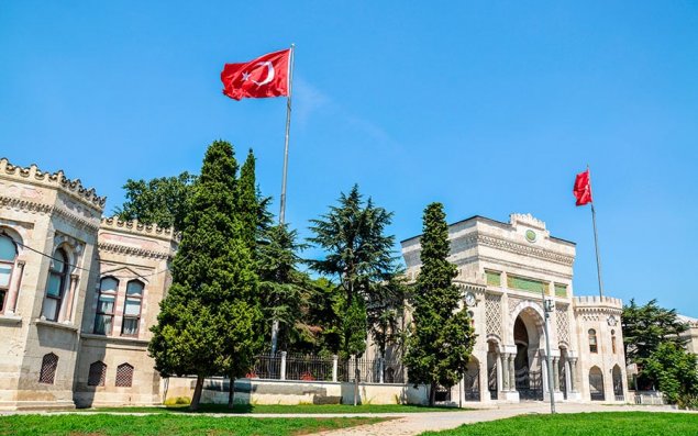 Türkiyədə müəllimlər bundan sonra ağ xalat geyinəcək 