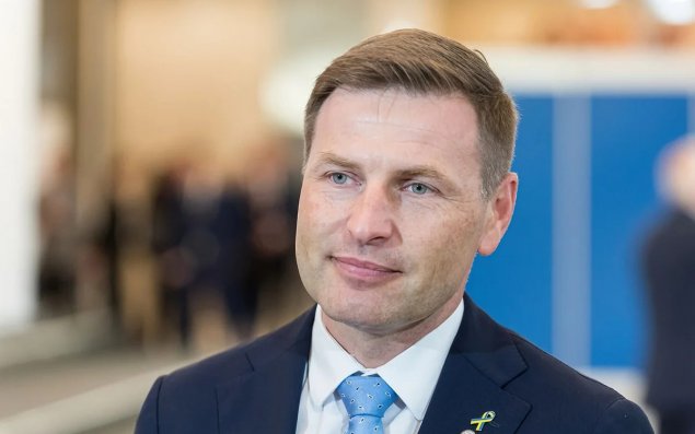 Estoniyanın müdafiə naziri istefa verdi