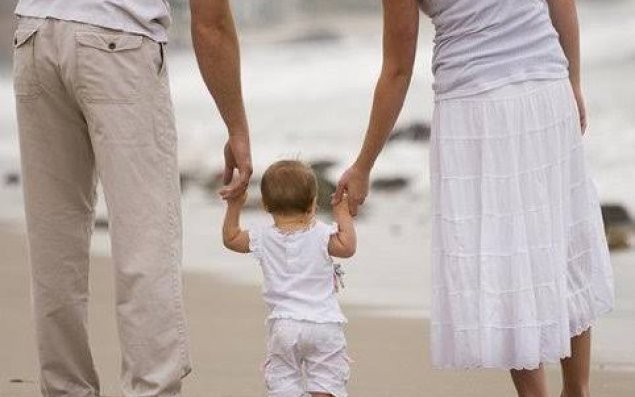 Son 5 ildə 93 mindən çox uşaq bir valideyni ilə yaşayır