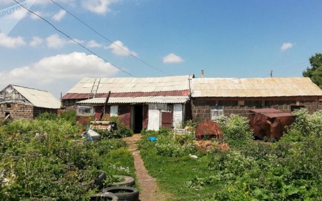 Bu kəndin yarısı Azərbaycana verilib - Mirzoyan