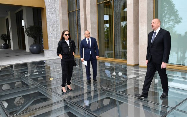 İlham Əliyev və Mehriban Əliyeva Şamaxıda hotel açılışında iştirak ediblər