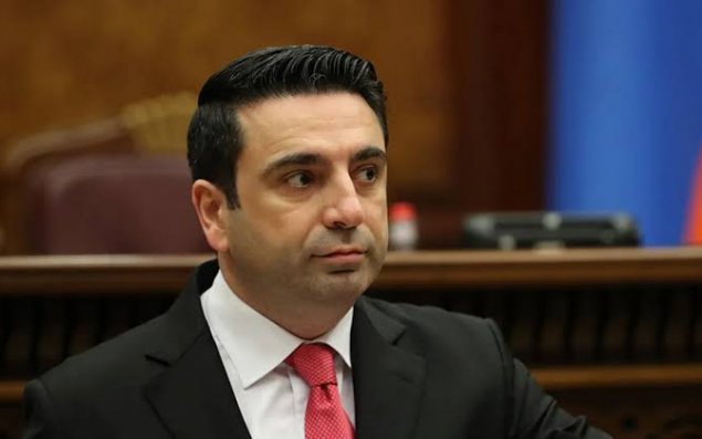 Simonyan: Ermənistan bir qaz kəmərindən asılı olmayacaq