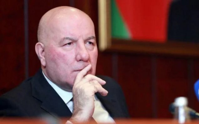 Elman Rüstəmov restoranını 22 milyona SATDI