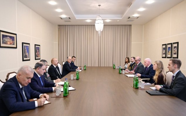 Prezident İlham Əliyev Birləşmiş Krallığın müdafiə üzrə dövlət nazirini qəbul edib