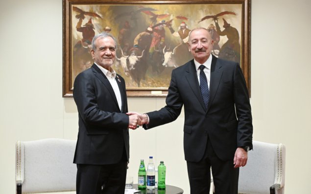 İlham Əliyevin Məsud Pezeşkianla görüşü keçirilir