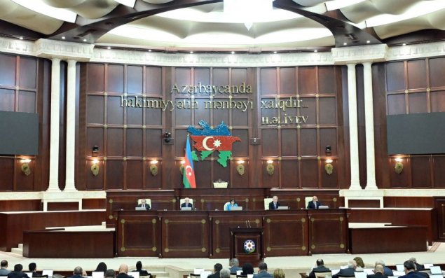 Deputatlar bu gün 12 məsələni müzakirə edəcəklər